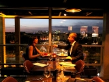 Cena al ristorante 58 Tour Eiffel - La Brasserie più in vista di Parigi !